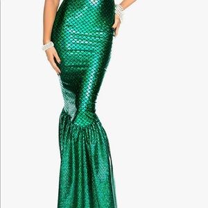 Green hologram mermaid tail 🧜🏼‍♀️